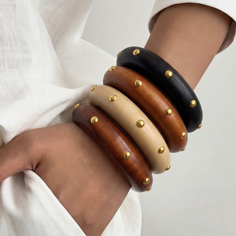Vintage Fashion Looks - 1/4 pezzi/set Bracciale con borchie in