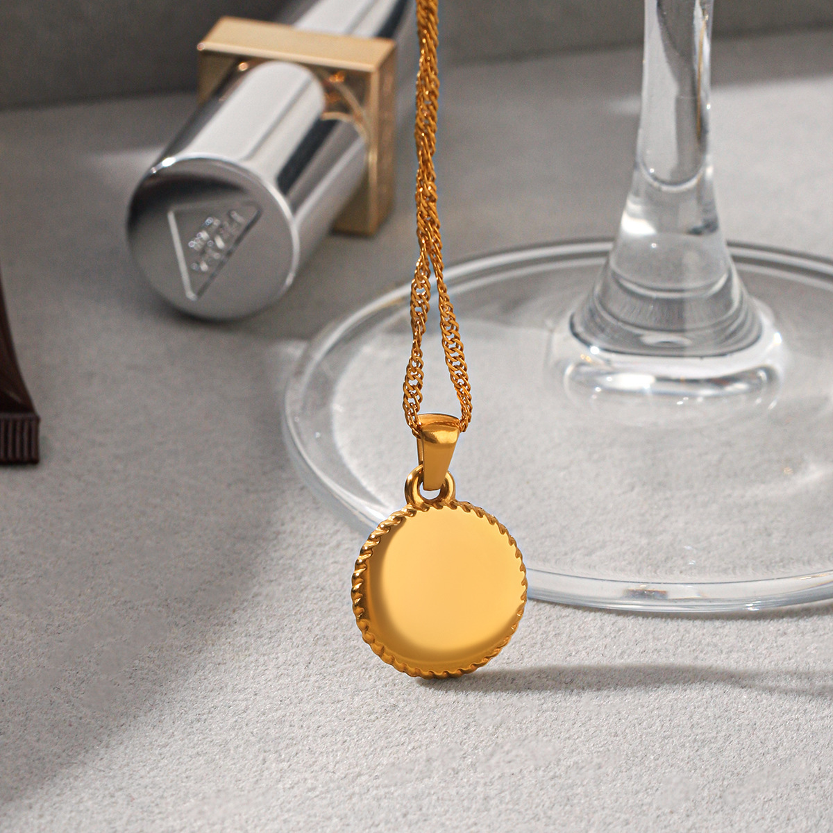 Vintage Fashion Instagram - Collana vintage francese, collana con ciondolo