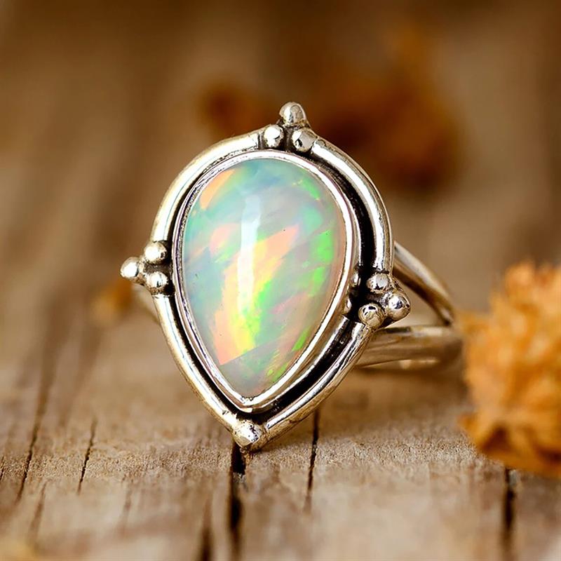 Vintage Fashion Magazines - Anello da donna a forma di