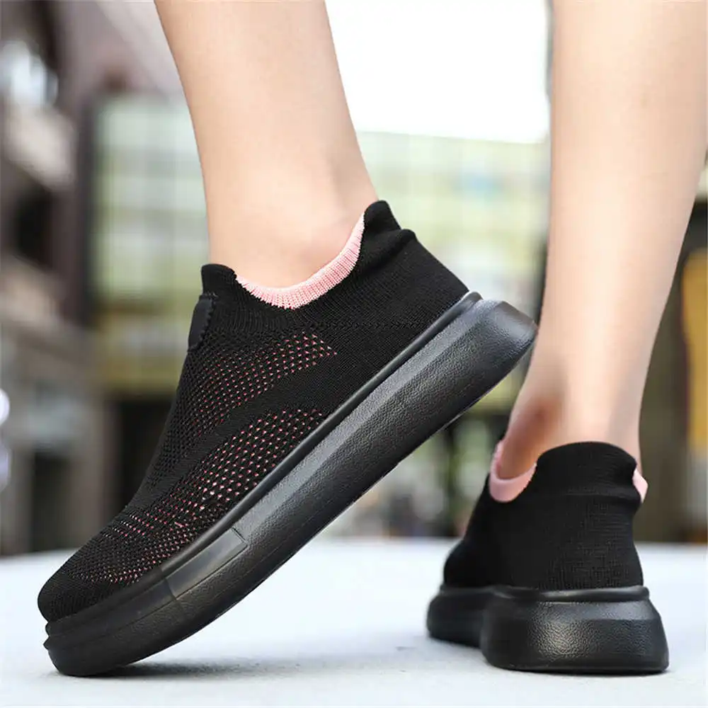 Vintage Fashion Collecting And Wearing Designer Classics - Calze con plateau scarpe marroni per