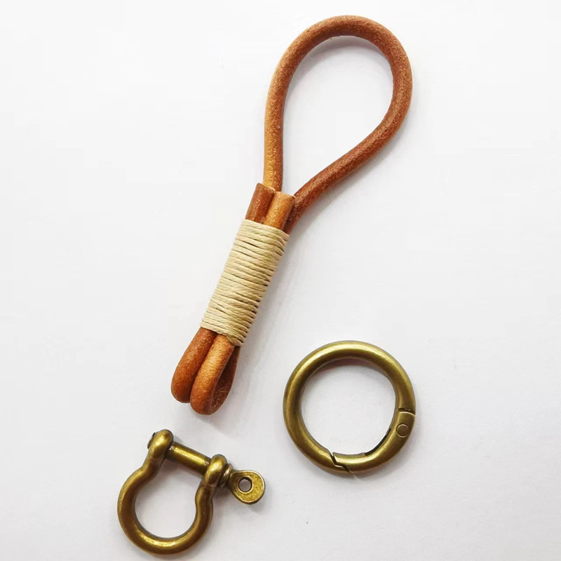 Portachiavi in Pelle Vintage c - Vintage Fashion Ornaments recensione e prezzo