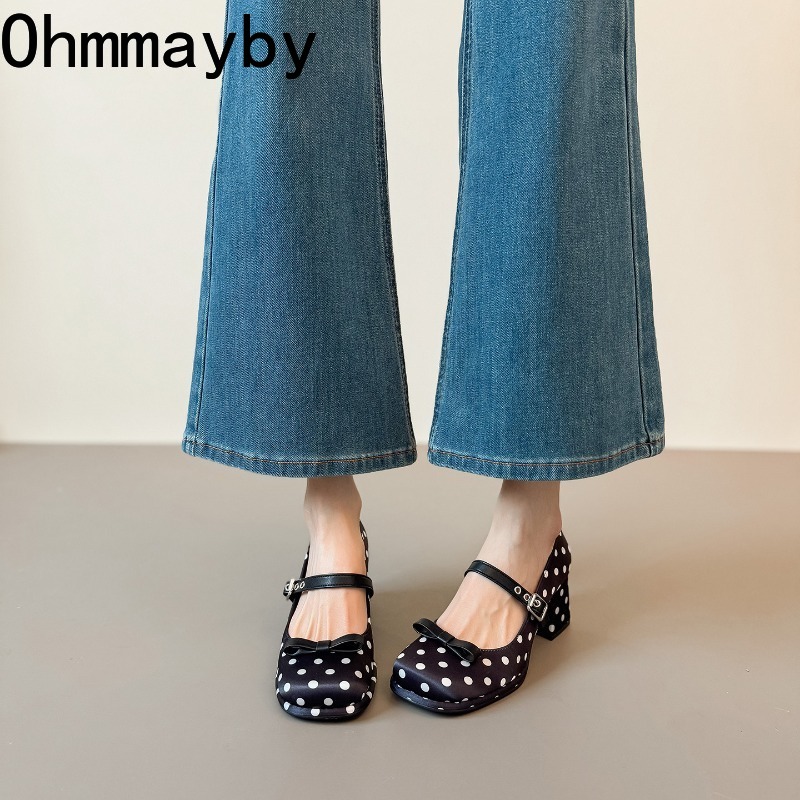 Scarpe Mary Jane Vintage con T - Vintage Fashion Female recensione e prezzo