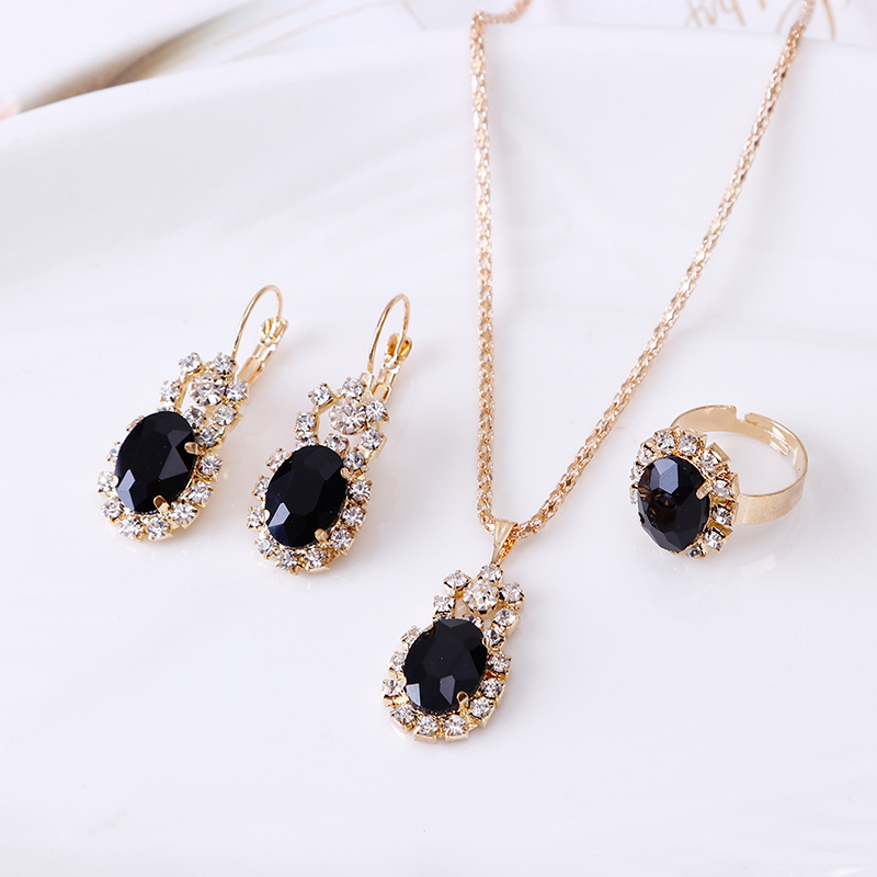 Set di ornamenti di nuovo stil - Vintage Fashion Ornaments recensione e prezzo