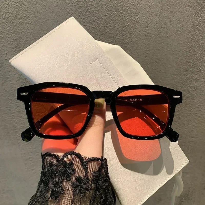 Occhiali da Sole Rettangolari  - Vintage Fashion Female recensione e prezzo