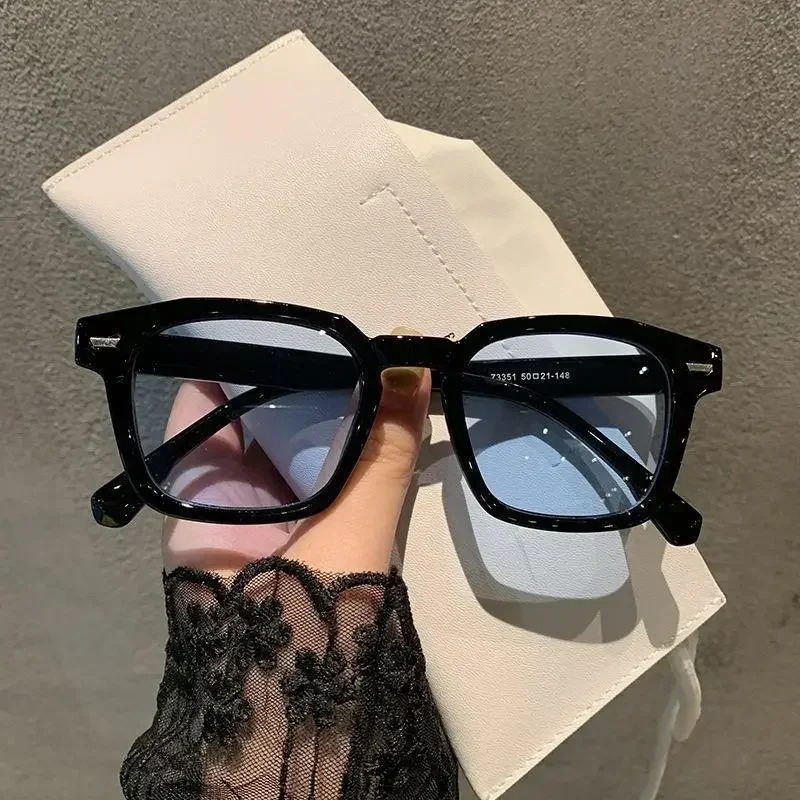Occhiali da Sole Rettangolari  - Vintage Fashion Female recensione e prezzo