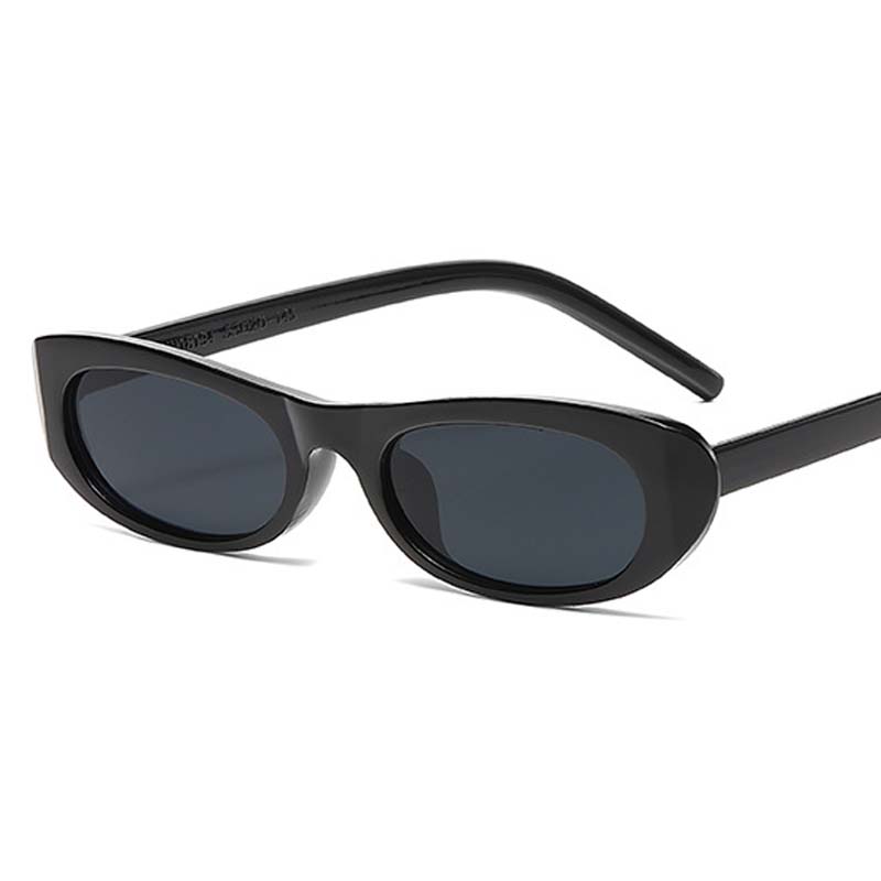 Occhiali da Sole Ovali con Mon - Vintage Fashion Female recensione e prezzo
