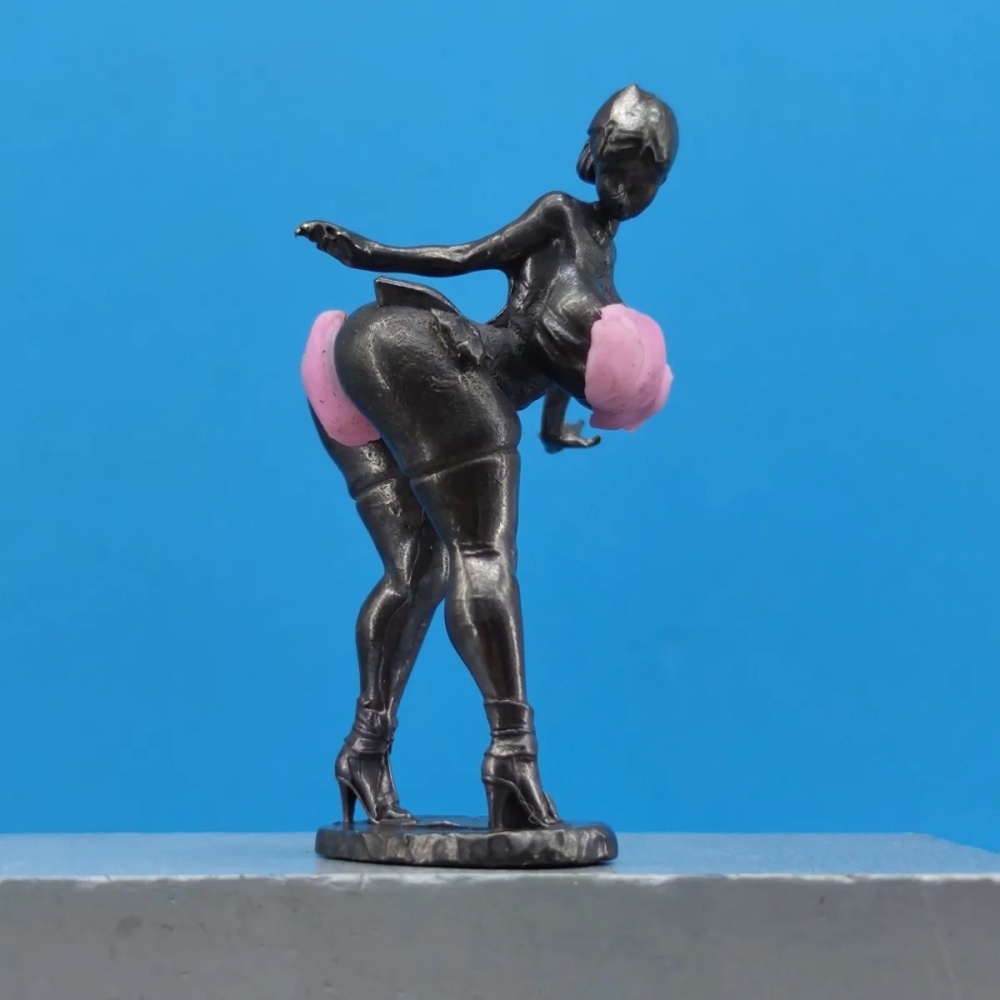 Statuetta Femminile Vintage in - Vintage Fashion Ornaments recensione e prezzo
