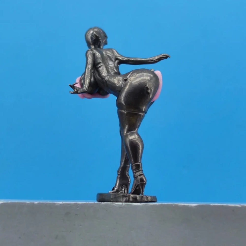 Statuetta Femminile Vintage in - Vintage Fashion Ornaments recensione e prezzo
