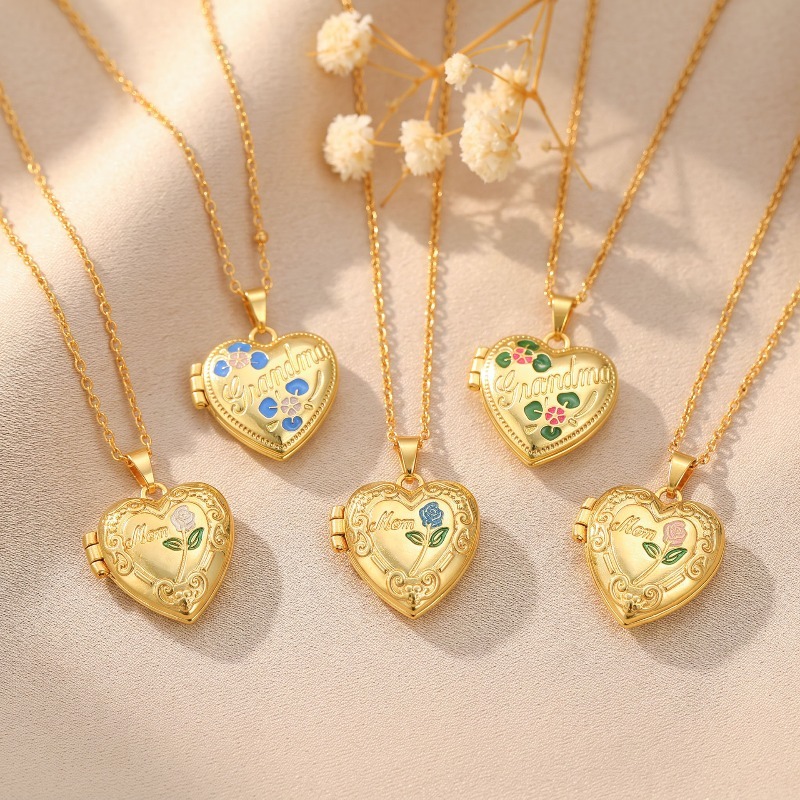 Collana Vintage con Ciondolo a - Vintage Fashion Meaning recensione e prezzo