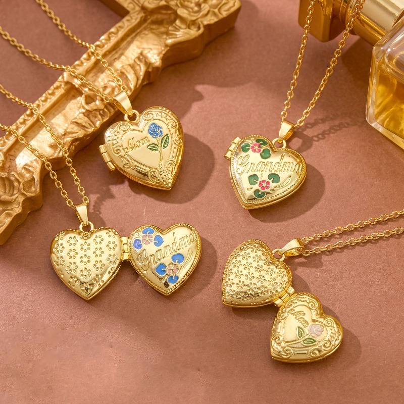 Collana Vintage con Ciondolo a - Vintage Fashion Meaning recensione e prezzo